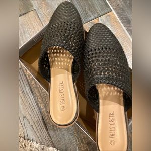 Falls Creek Dakota Women's 11 Flats Black Slip On Sandals New